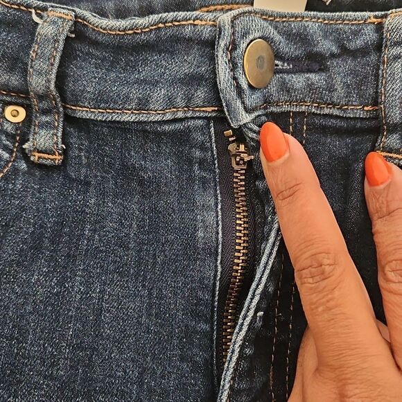 H&M Women's High-Rise Denim Jeans Dark Blue Washed Size 4 - Picture 8 of 16